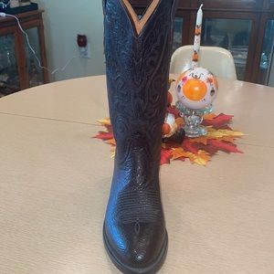 Brand new leather Lucchese cowboy boots